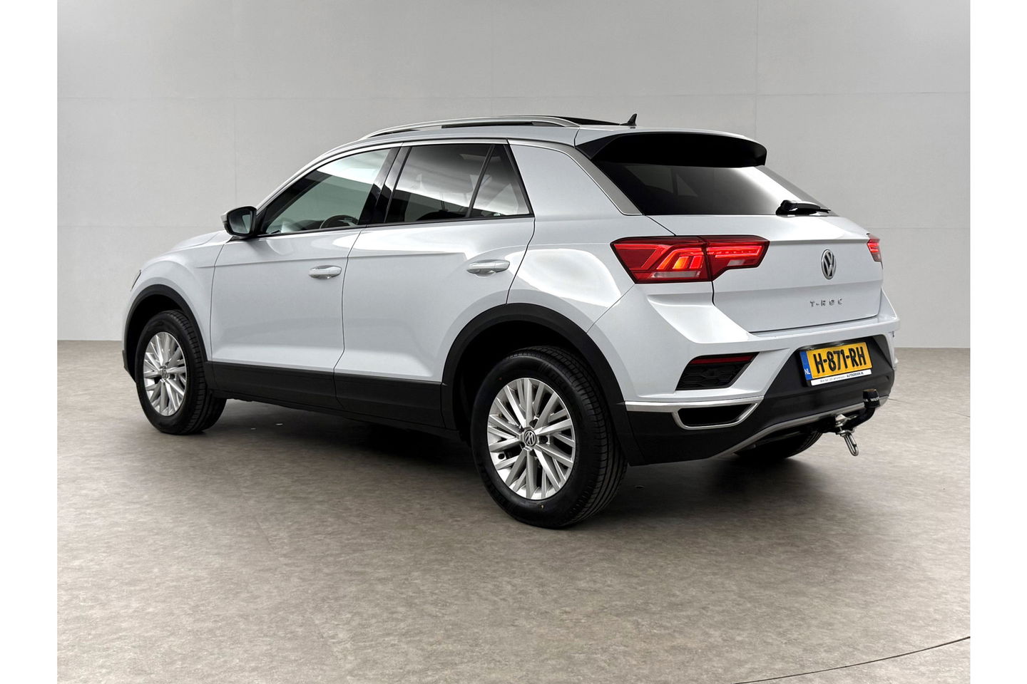 Volkswagen T-Roc 1.0 TSI Pano LED Camera Trekhaak Carplay Airco Adaptive Cruise Navi PDC 16''LMV