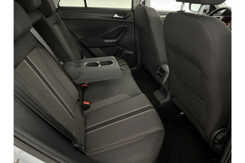 Volkswagen T-Roc 1.0 TSI Pano LED Camera Trekhaak Carplay Airco Adaptive Cruise Navi PDC 16''LMV