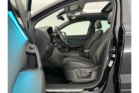SEAT Ateca 1.5 TSI 150PK FR Business Intense Pano LED Trekhaak Sfeerverl. 360Camera Beats Audio Virtual Carplay Clima Cruise Navi PDC 19''LMV