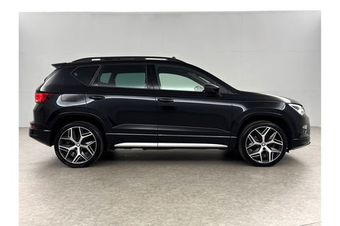 SEAT Ateca 1.5 TSI 150PK FR Business Intense Pano LED Trekhaak Sfeerverl. 360Camera Beats Audio Virtual Carplay Clima Cruise Navi PDC 19''LMV