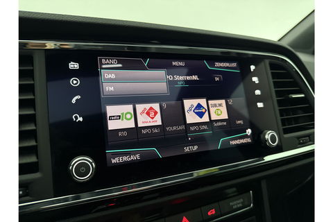 SEAT Ateca 1.5 TSI 150PK FR Business Intense Pano LED Trekhaak Sfeerverl. 360Camera Beats Audio Virtual Carplay Clima Cruise Navi PDC 19''LMV