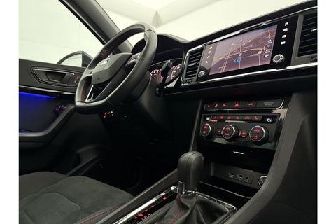SEAT Ateca 1.5 TSI 150PK FR Business Intense Pano LED Trekhaak Sfeerverl. 360Camera Beats Audio Virtual Carplay Clima Cruise Navi PDC 19''LMV