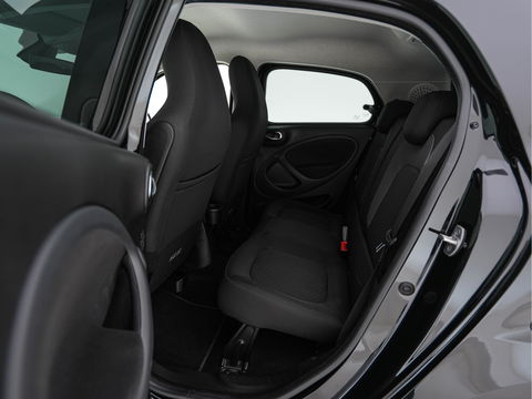 Smart Forfour EQ Comfort Pack-Sport 18 kWh [ 3-Fase ] (INCL-BTW) *COMFORT-SEATS | CARPLAY  | AIRCO | CRUISE | MICROFIBRE | PDC | 16''ALU*