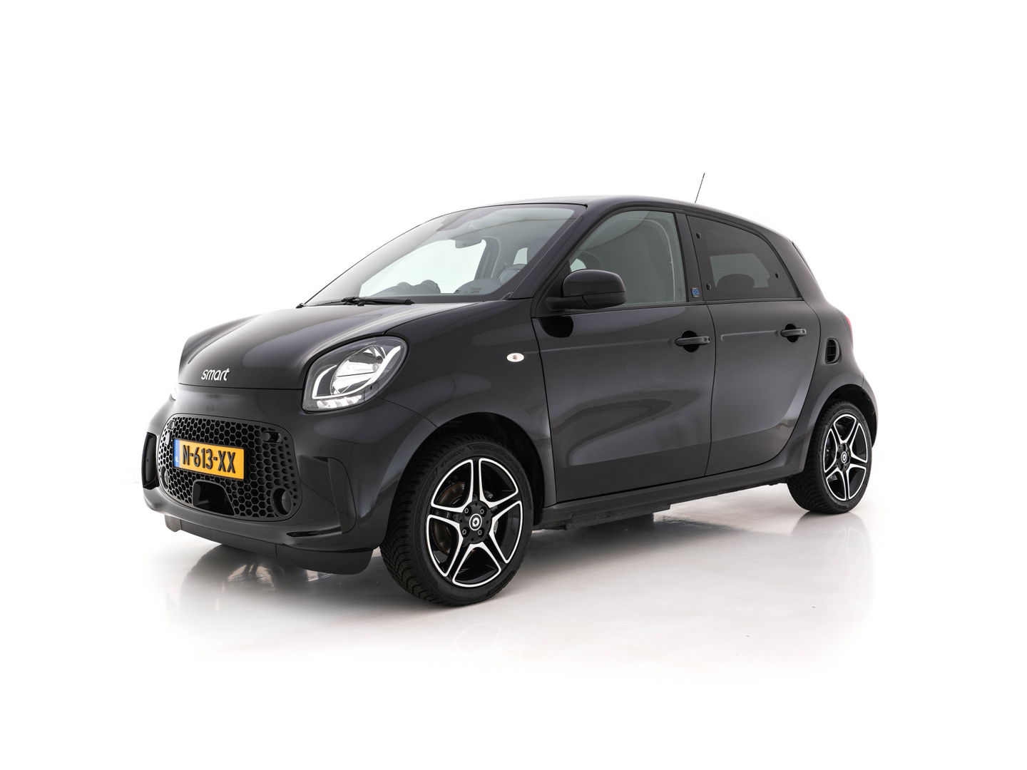 Smart Forfour EQ Comfort Pack-Sport 18 kWh [ 3-Fase ] (INCL-BTW) *COMFORT-SEATS | CARPLAY  | AIRCO | CRUISE | MICROFIBRE | PDC | 16''ALU*