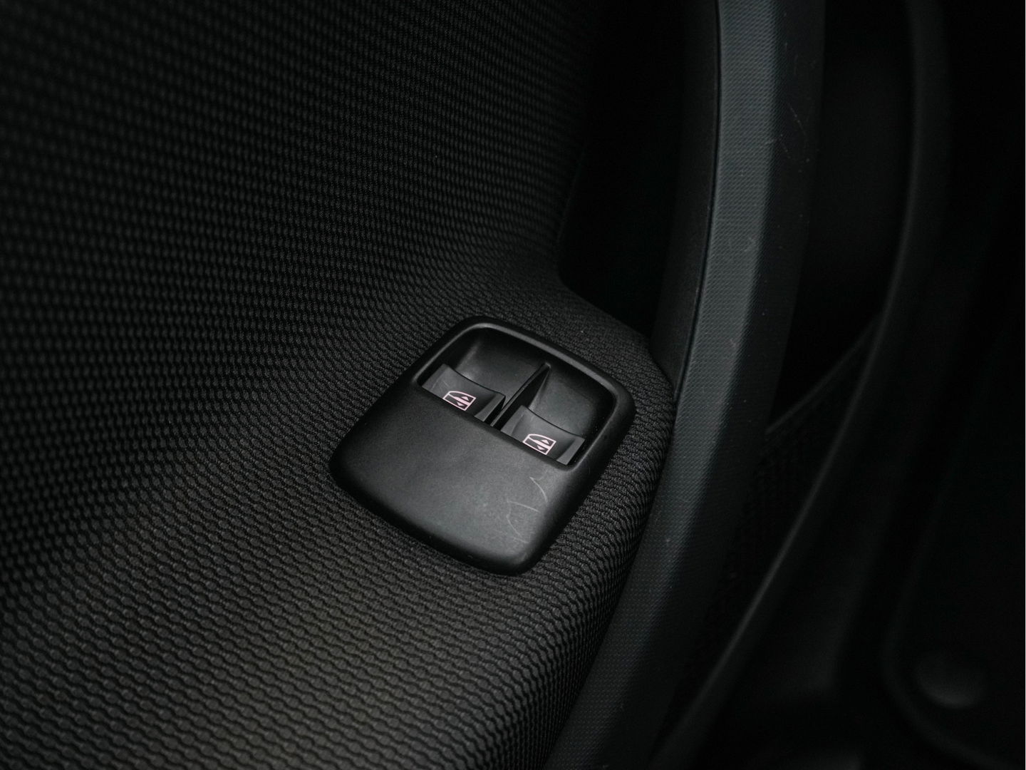Smart Forfour EQ Comfort Pack-Sport 18 kWh [ 3-Fase ] (INCL-BTW) *COMFORT-SEATS | CARPLAY  | AIRCO | CRUISE | MICROFIBRE | PDC | 16''ALU*