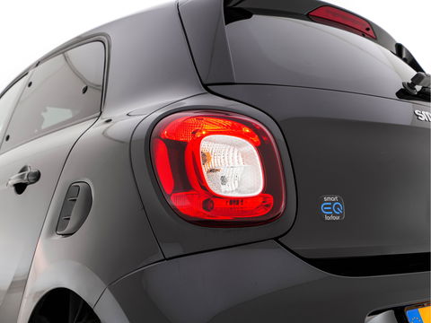 Smart Forfour EQ Comfort Pack-Sport 18 kWh [ 3-Fase ] (INCL-BTW) *COMFORT-SEATS | CARPLAY  | AIRCO | CRUISE | MICROFIBRE | PDC | 16''ALU*