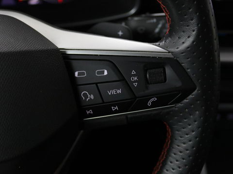 SEAT Leon 1.4 TSI eHybrid PHEV FR | Trekhaak | Carplay | Full LED | Navigatie | Sportstoelen | Climate control | Parkeerhulp | Cruise control