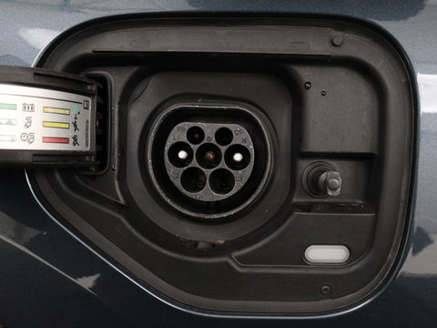 SEAT Leon 1.4 TSI eHybrid PHEV FR | Trekhaak | Carplay | Full LED | Navigatie | Sportstoelen | Climate control | Parkeerhulp | Cruise control