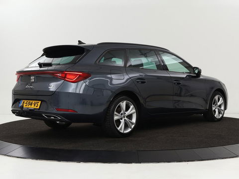 SEAT Leon 1.4 TSI eHybrid PHEV FR | Trekhaak | Carplay | Full LED | Navigatie | Sportstoelen | Climate control | Parkeerhulp | Cruise control