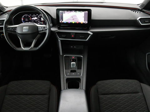 SEAT Leon 1.4 TSI eHybrid PHEV FR | Trekhaak | Carplay | Full LED | Navigatie | Sportstoelen | Climate control | Parkeerhulp | Cruise control