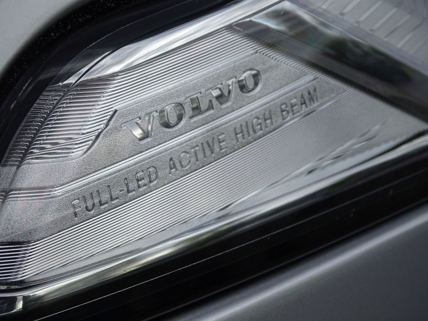 Volvo XC90 2.0 T8 392PK AWD / R-Design / B&W / ACC / 360° / Head-Up