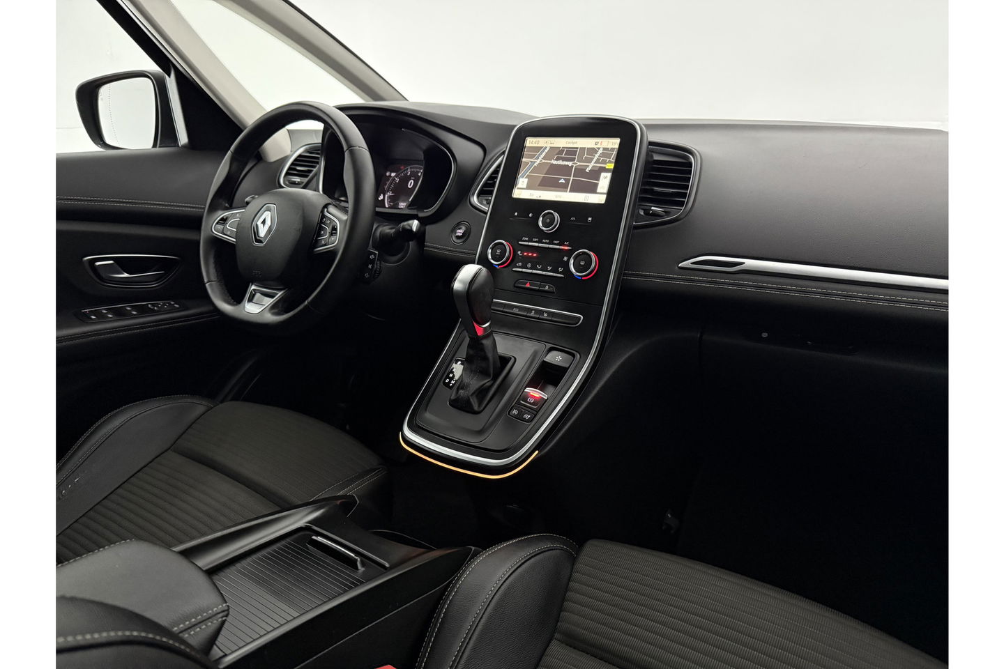Renault Grand Scénic 1.3 TCe Intens 7P 141PK LED Camera Trekhaak Carplay Virtual Navi Clima Cruise PDC 20"LMV