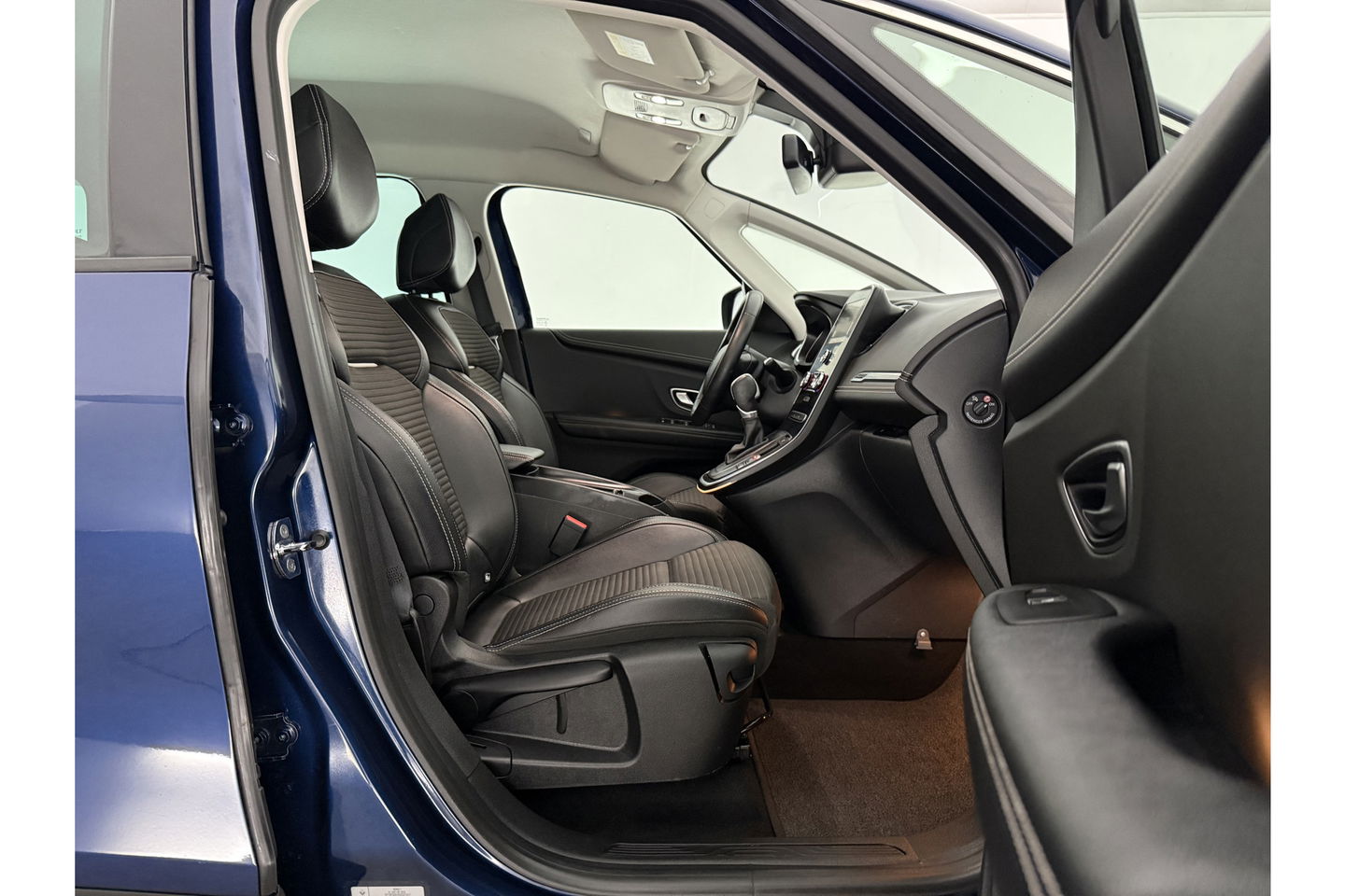 Renault Grand Scénic 1.3 TCe Intens 7P 141PK LED Camera Trekhaak Carplay Virtual Navi Clima Cruise PDC 20"LMV