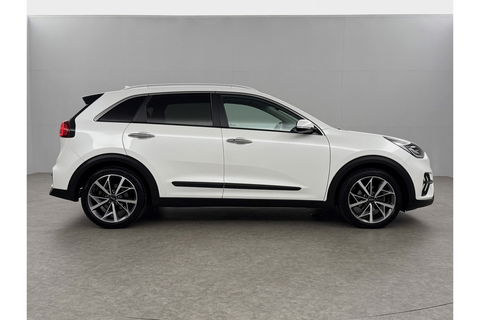Kia Niro 1.6 GDi Hybrid DynamicPlusLine Pano LED Camera Carlpay Virtual Clima Cruise Navi PDC 18''LMV