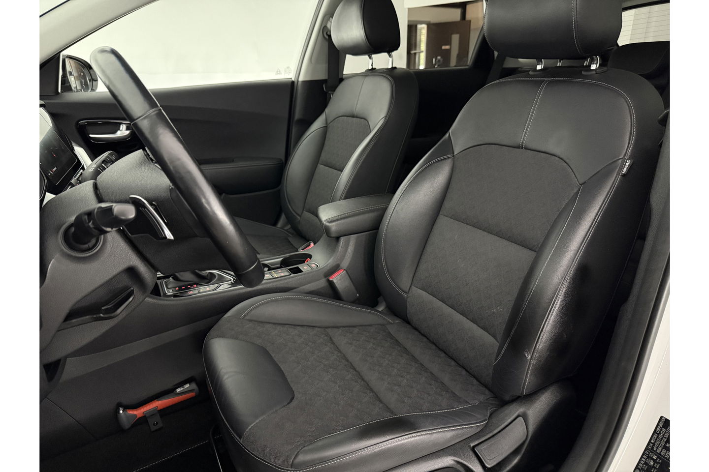 Kia Niro 1.6 GDi Hybrid DynamicPlusLine Pano LED Camera Carlpay Virtual Clima Cruise Navi PDC 18''LMV
