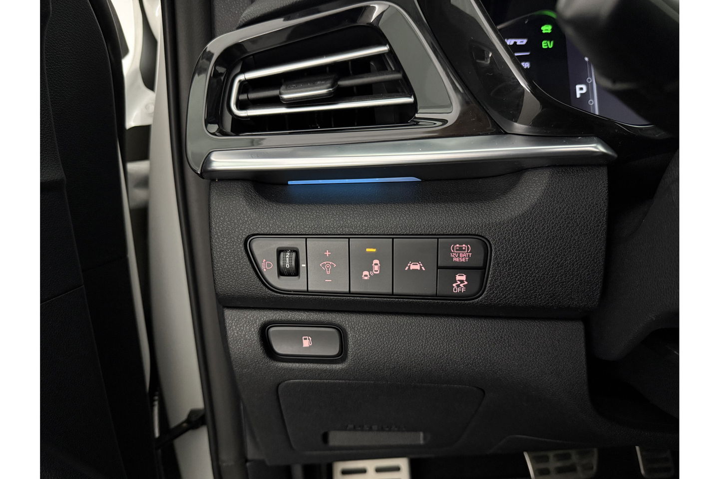 Kia Niro 1.6 GDi Hybrid DynamicPlusLine Pano LED Camera Carlpay Virtual Clima Cruise Navi PDC 18''LMV