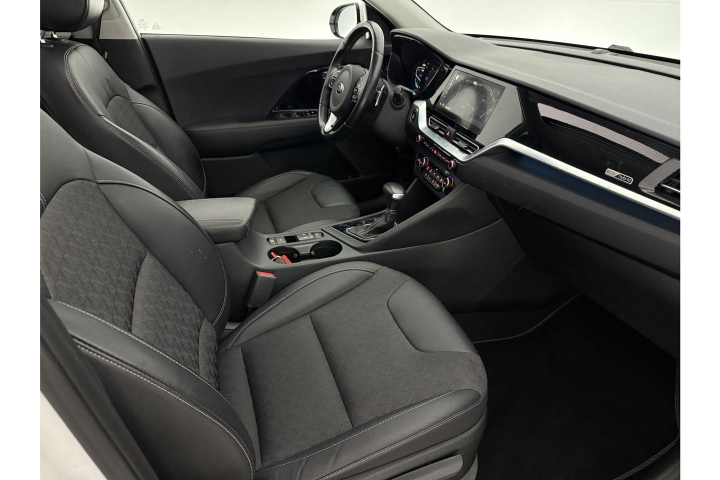 Kia Niro 1.6 GDi Hybrid DynamicPlusLine Pano LED Camera Carlpay Virtual Clima Cruise Navi PDC 18''LMV