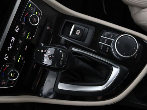 BMW 2 Serie Active Tourer 225xe iPerformance High Executive | Adaptive cruise | Luxury Line | Head-Up | Leder | Stoelverwarming | Full LED | Keyless | Trekhaak | Sportstoelen | Navigatie | Climate control