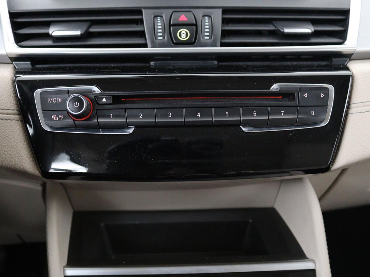 BMW 2 Serie Active Tourer 225xe iPerformance High Executive | Adaptive cruise | Luxury Line | Head-Up | Leder | Stoelverwarming | Full LED | Keyless | Trekhaak | Sportstoelen | Navigatie | Climate control