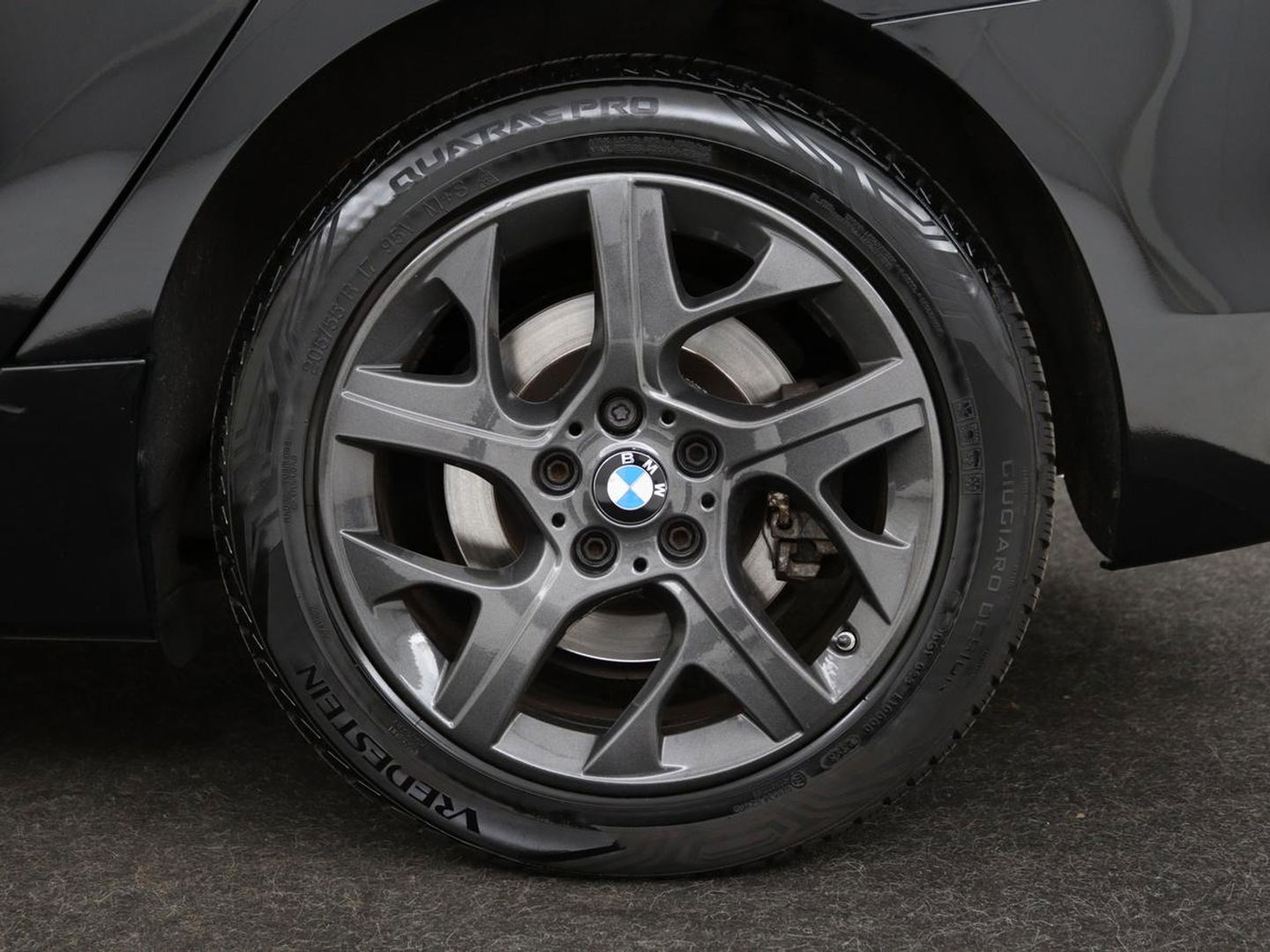 BMW 2 Serie Active Tourer 225xe iPerformance High Executive | Adaptive cruise | Luxury Line | Head-Up | Leder | Stoelverwarming | Full LED | Keyless | Trekhaak | Sportstoelen | Navigatie | Climate control