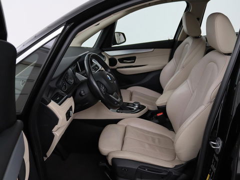 BMW 2 Serie Active Tourer 225xe iPerformance High Executive | Adaptive cruise | Luxury Line | Head-Up | Leder | Stoelverwarming | Full LED | Keyless | Trekhaak | Sportstoelen | Navigatie | Climate control