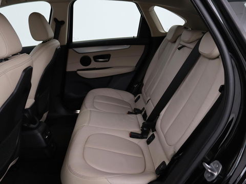 BMW 2 Serie Active Tourer 225xe iPerformance High Executive | Adaptive cruise | Luxury Line | Head-Up | Leder | Stoelverwarming | Full LED | Keyless | Trekhaak | Sportstoelen | Navigatie | Climate control