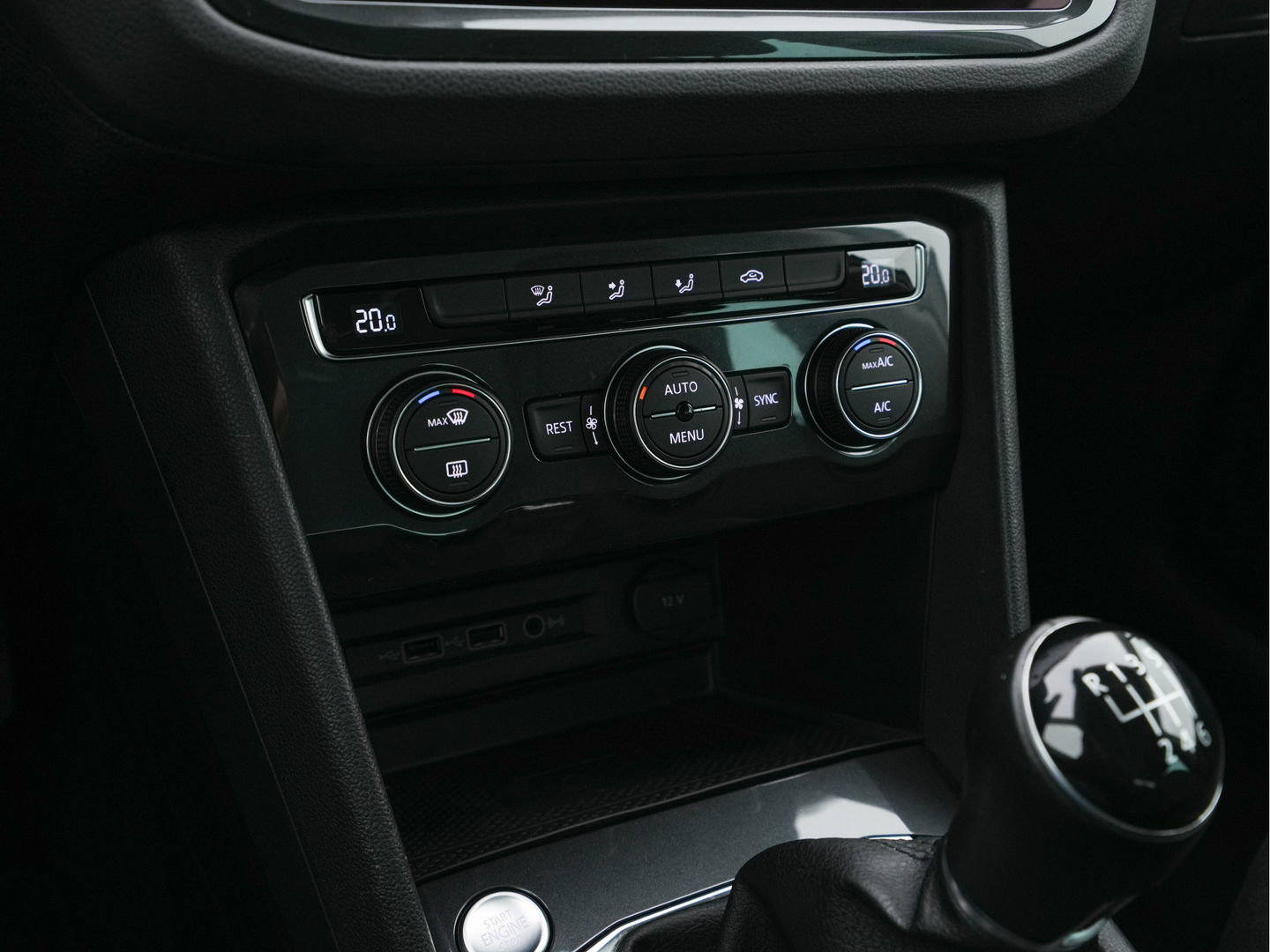 Volkswagen Tiguan 1.5 TSI ACT Comfortline Business *ADAPTIVE-CRUISE | NAVI-FULLMAP | KEYLESS | CAMERA | BLINDSPOT | COMFORT-SEATS | ECC | PDC | 17''ALU*