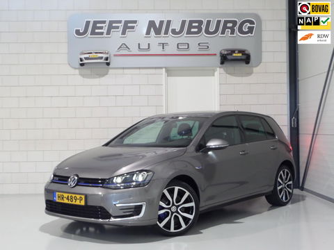 Volkswagen Golf 1.4 TSI GTE DSG "Origineel NL!" Trekhaak Apple-Carplay Camera Full-LED Parkeersens, van 2e eigenaar in nieuwstaat!