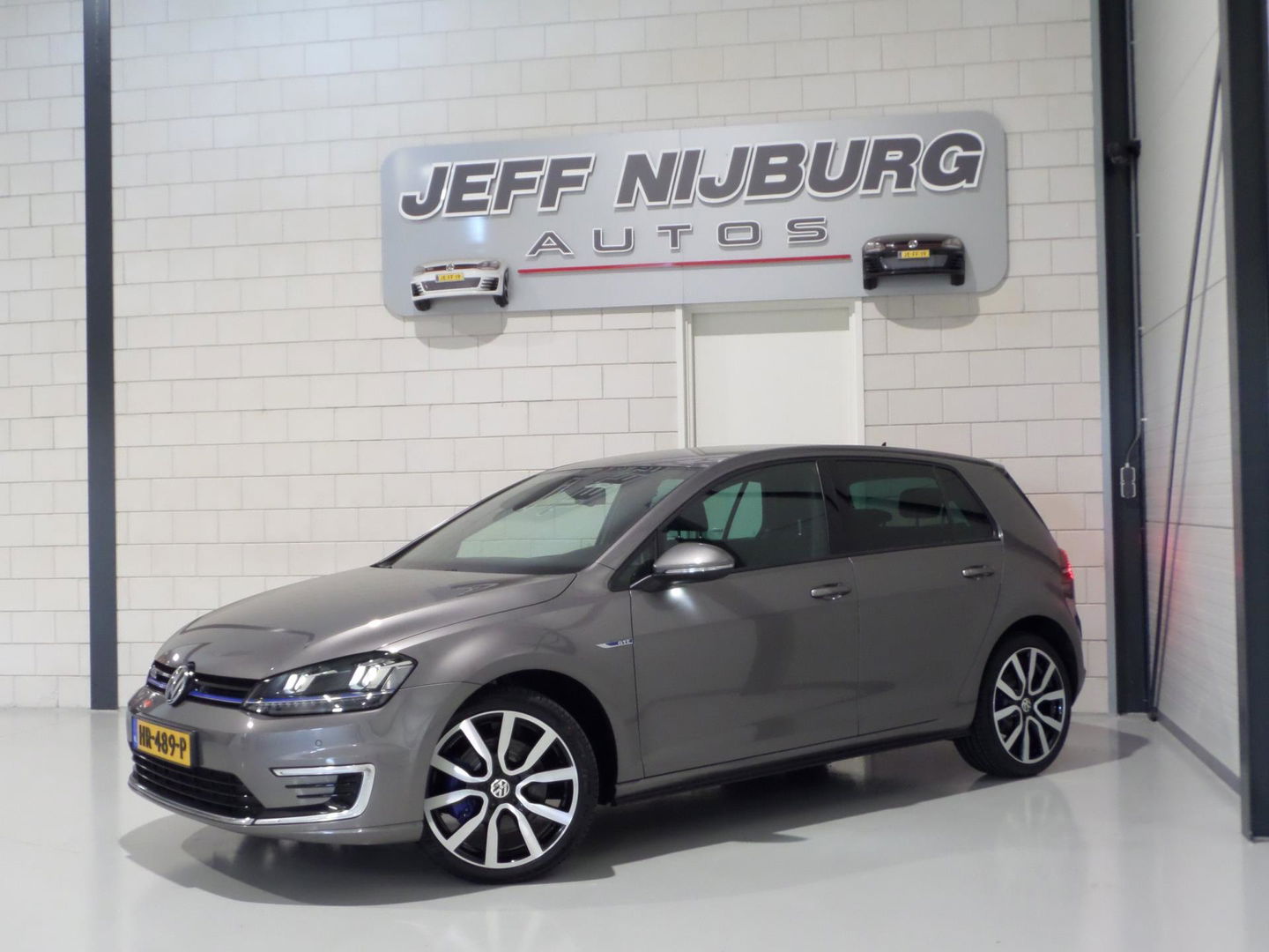 Volkswagen Golf 1.4 TSI GTE DSG "Origineel NL!" Trekhaak Apple-Carplay Camera Full-LED Parkeersens, van 2e eigenaar in nieuwstaat!