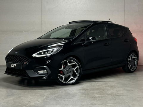 Ford Fiesta 1.5 EcoBoost ST-3 Performance Pano Recaro B&O CarPlay