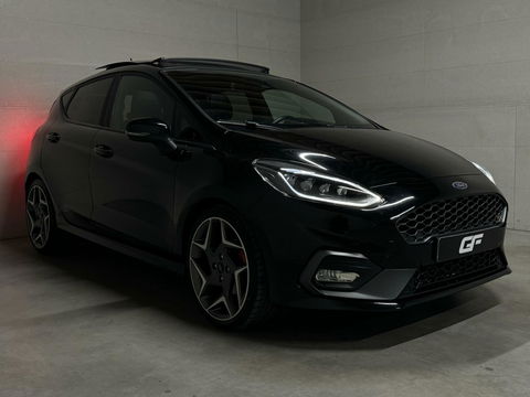 Ford Fiesta 1.5 EcoBoost ST-3 Performance Pano Recaro B&O CarPlay