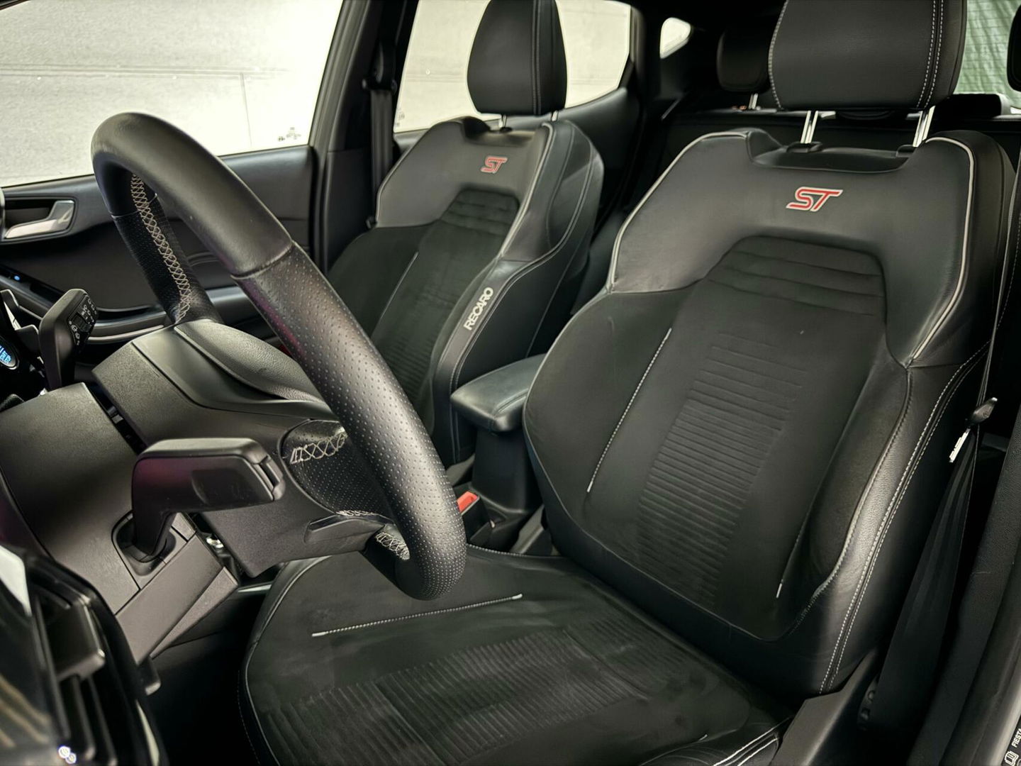 Ford Fiesta 1.5 EcoBoost ST-3 Performance Pano Recaro B&O CarPlay