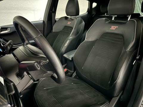 Ford Fiesta 1.5 EcoBoost ST-3 Performance Pano Recaro B&O CarPlay