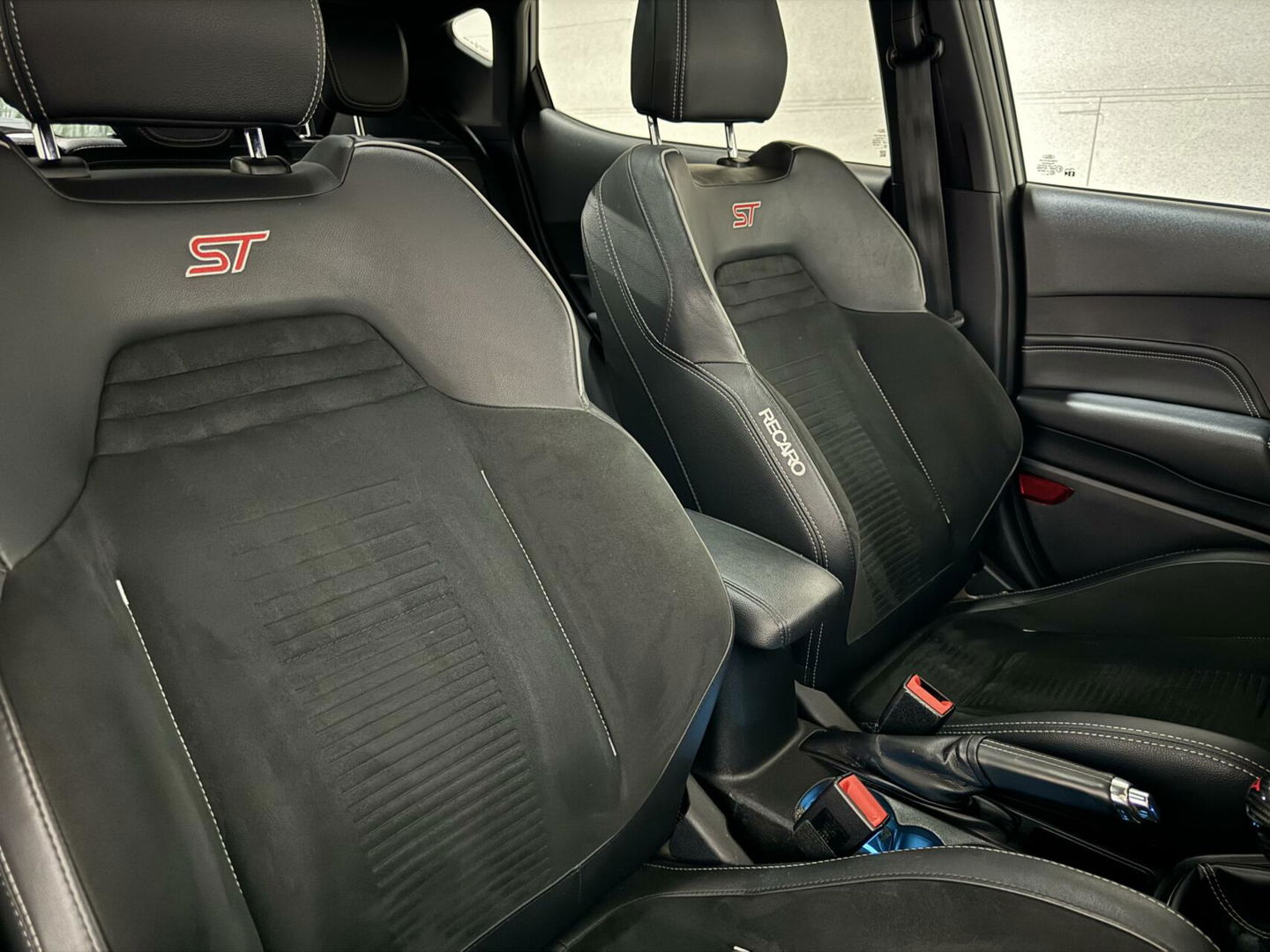 Ford Fiesta 1.5 EcoBoost ST-3 Performance Pano Recaro B&O CarPlay