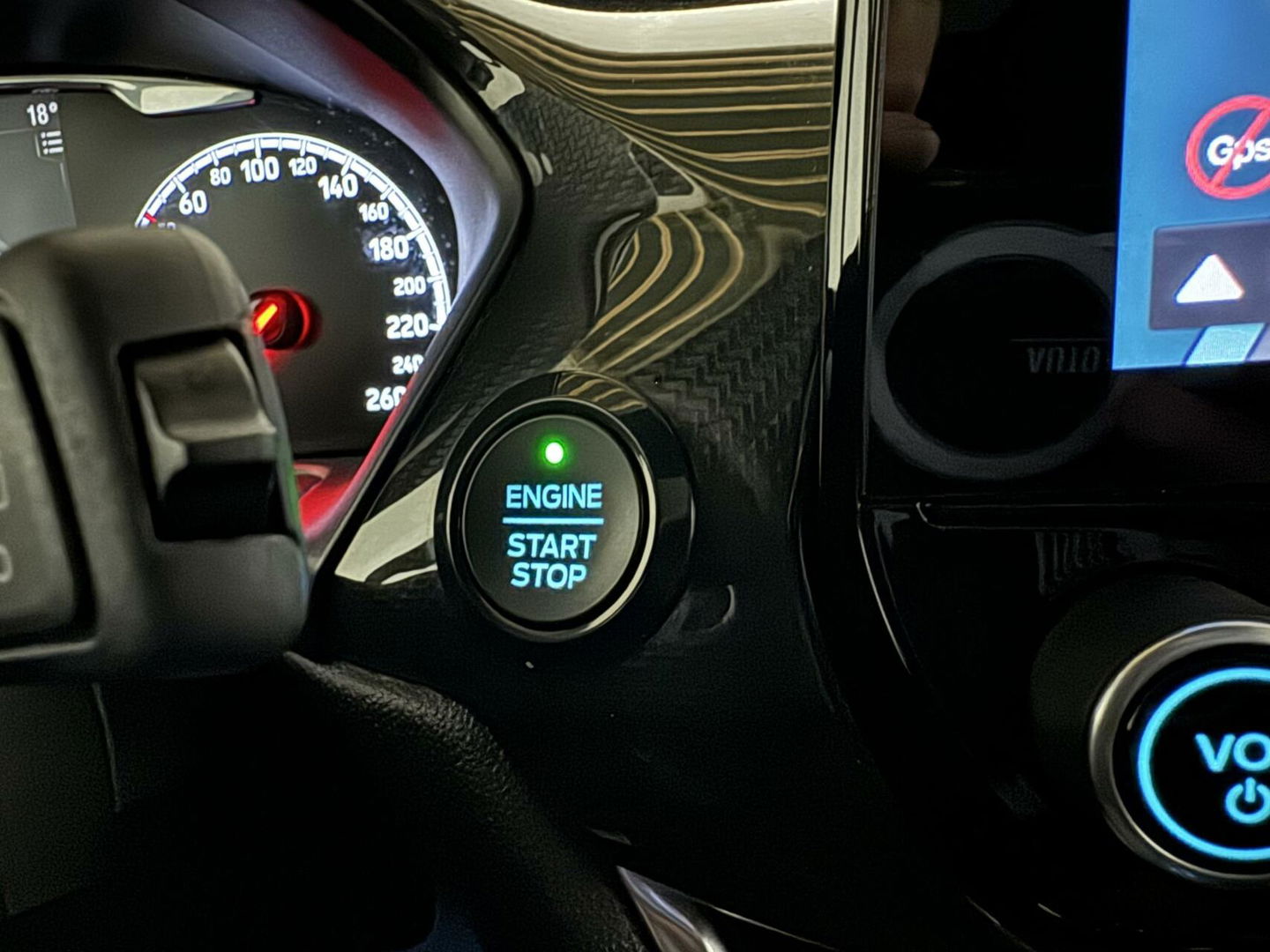 Ford Fiesta 1.5 EcoBoost ST-3 Performance Pano Recaro B&O CarPlay