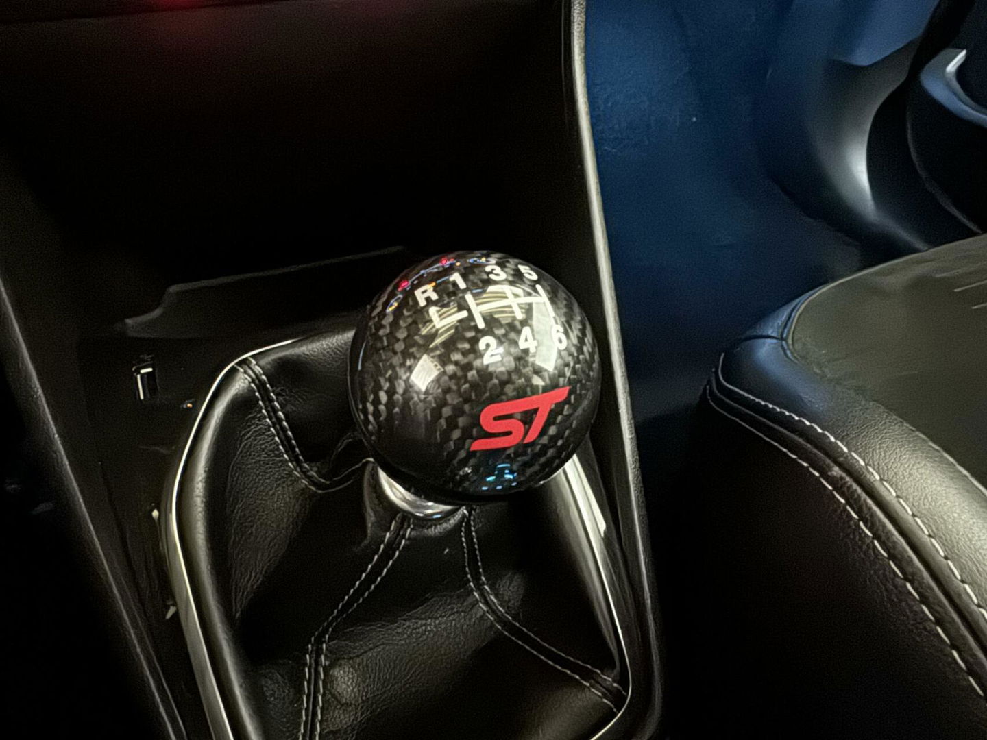 Ford Fiesta 1.5 EcoBoost ST-3 Performance Pano Recaro B&O CarPlay