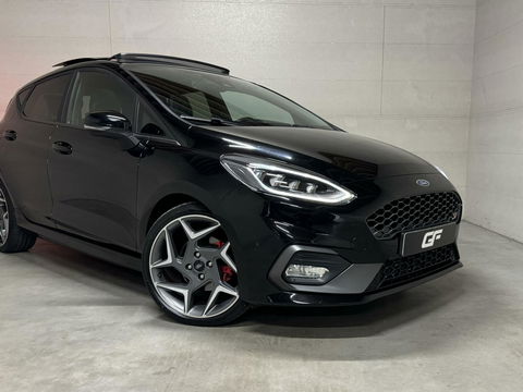 Ford Fiesta 1.5 EcoBoost ST-3 Performance Pano Recaro B&O CarPlay