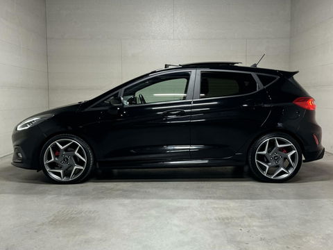 Ford Fiesta 1.5 EcoBoost ST-3 Performance Pano Recaro B&O CarPlay