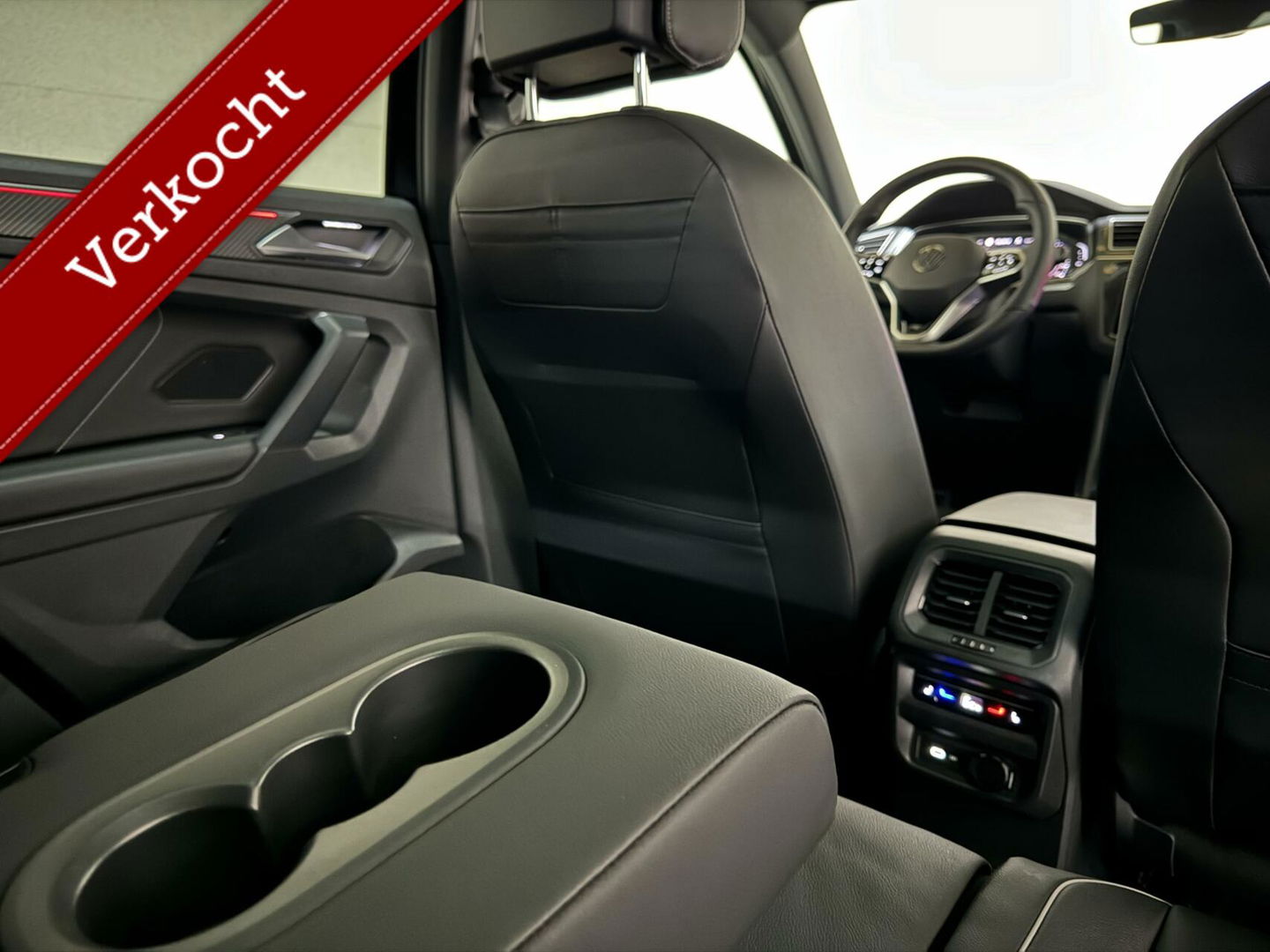 Volkswagen Tiguan 1.4 TSI eHybrid R-Line Black Style Pano