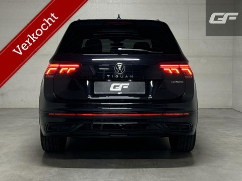 Volkswagen Tiguan 1.4 TSI eHybrid R-Line Black Style Pano