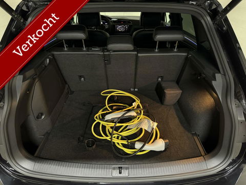 Volkswagen Tiguan 1.4 TSI eHybrid R-Line Black Style Pano