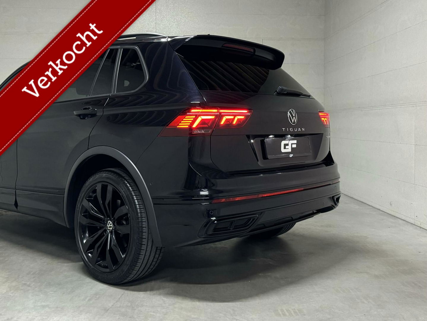 Volkswagen Tiguan 1.4 TSI eHybrid R-Line Black Style Pano