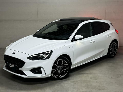 Ford Focus 1.5 EcoBoost ST Line Pano ACC CarPlay Winterpack