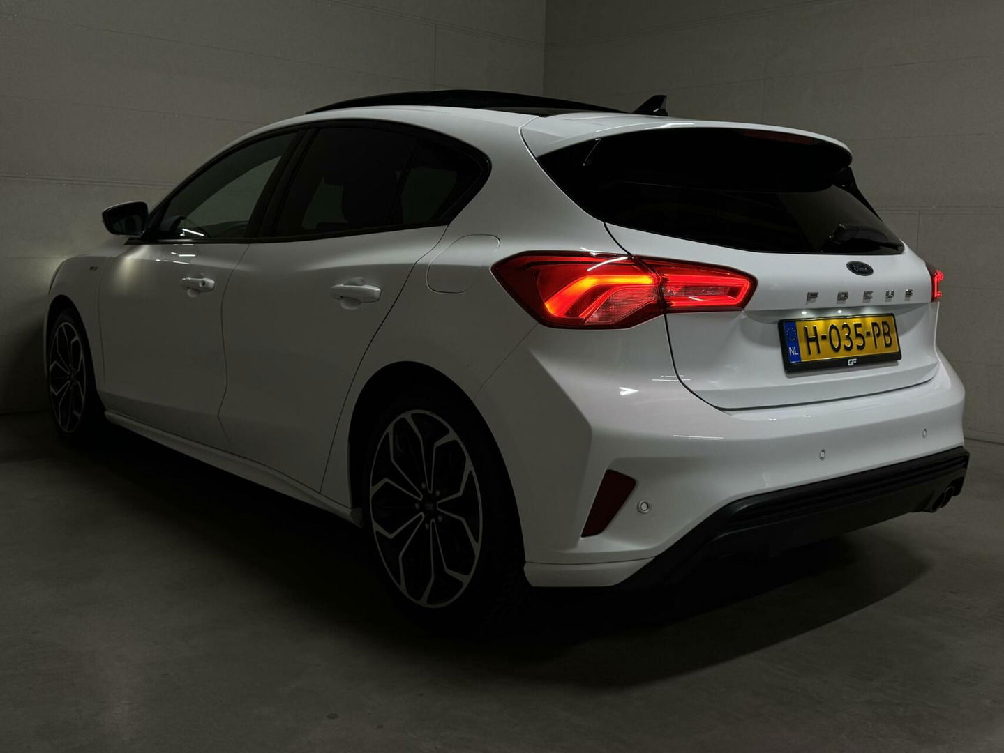 Ford Focus 1.5 EcoBoost ST Line Pano ACC CarPlay Winterpack