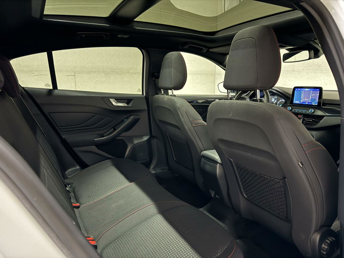 Ford Focus 1.5 EcoBoost ST Line Pano ACC CarPlay Winterpack