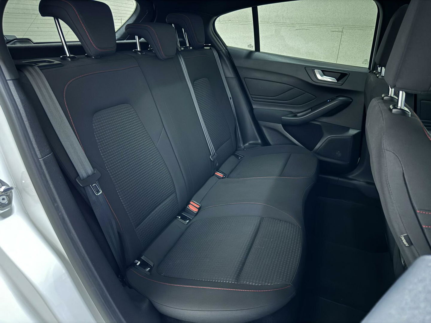Ford Focus 1.5 EcoBoost ST Line Pano ACC CarPlay Winterpack