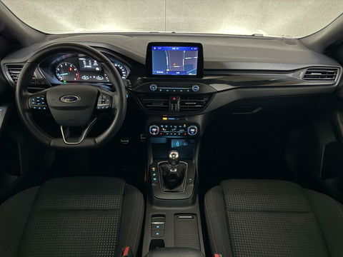 Ford Focus 1.5 EcoBoost ST Line Pano ACC CarPlay Winterpack