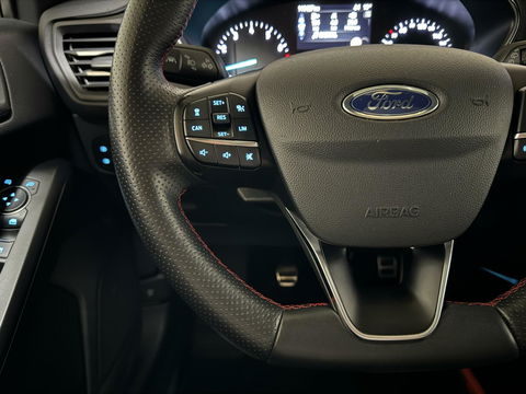 Ford Focus 1.5 EcoBoost ST Line Pano ACC CarPlay Winterpack