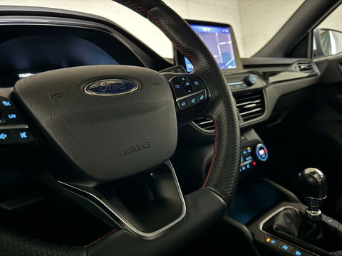 Ford Focus 1.5 EcoBoost ST Line Pano ACC CarPlay Winterpack