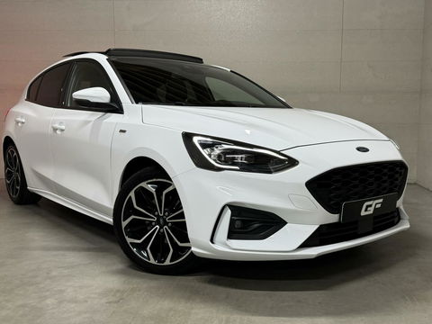 Ford Focus 1.5 EcoBoost ST Line Pano ACC CarPlay Winterpack